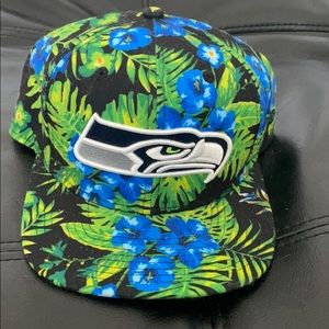 New men’s Sea Hawks hat